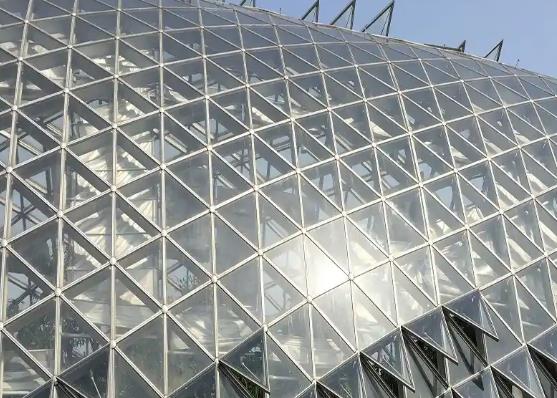 树脂瓦和PC板哪个做屋顶更耐用